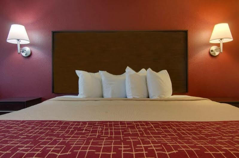 Red Roof Inn Murfreesboro Exterior photo